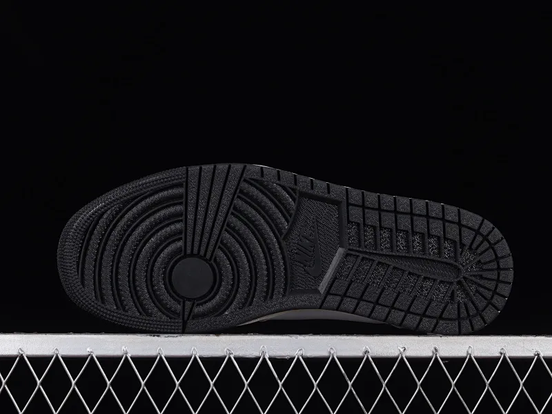 All categories Air Jordan Jordan series basketball shoes Air Jordan 1 High Air Jordan 1 High OG "Skyline" AJ1 Jordan 1 denim high-top basketball shoes DX0054-805